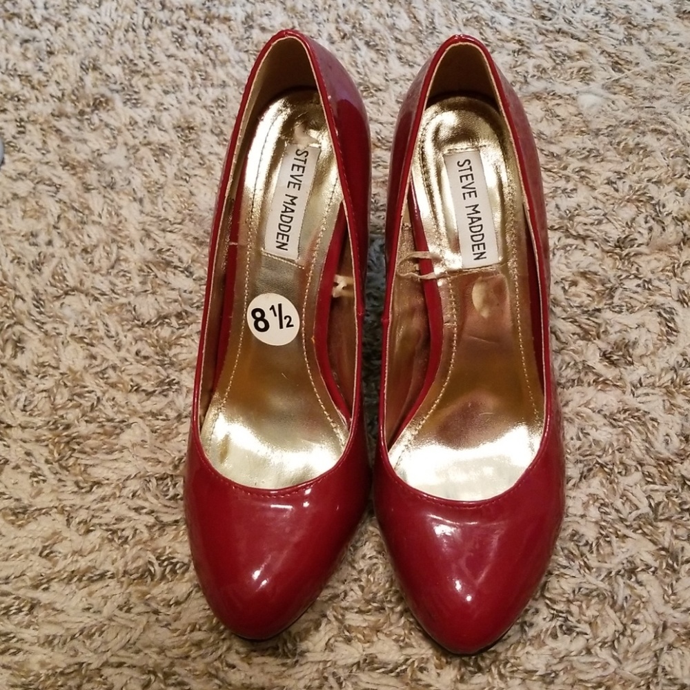 Steve Madden red heels
